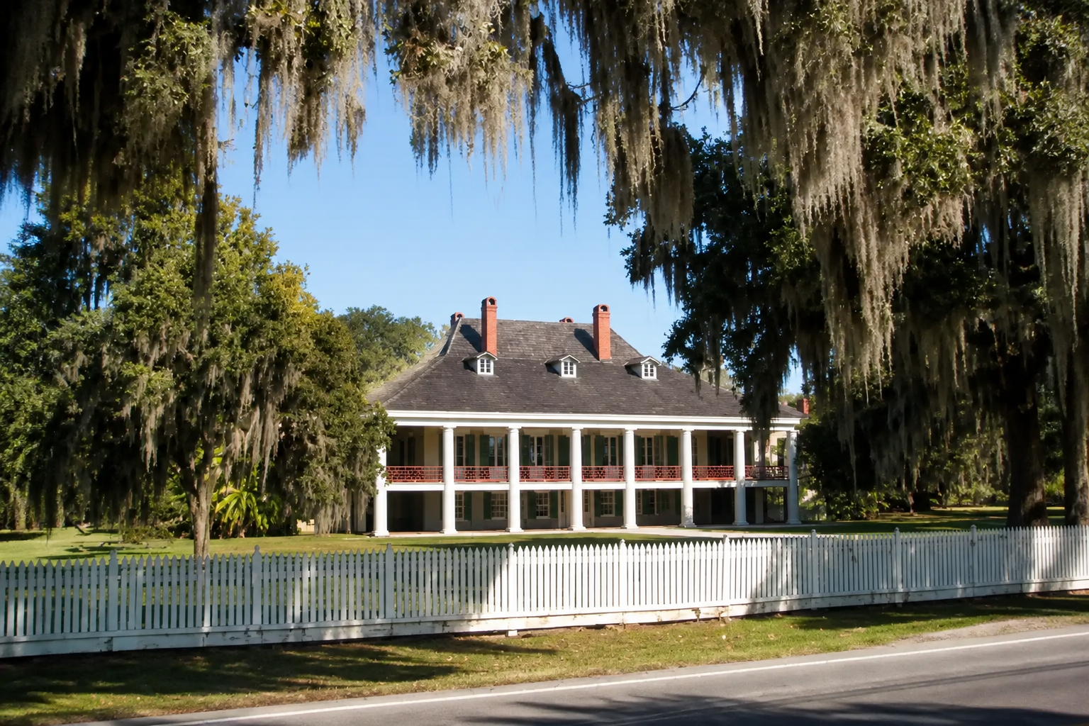 View of the plantation from River Road